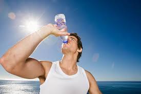 تامین آب بدن برای کمک به کاهش وزن